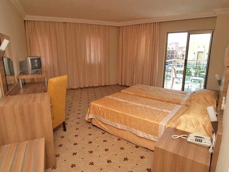Club Side Coast Hotel Colakli Bagian luar foto